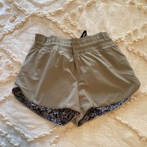 Reversible Lulu Shorts - size 10.